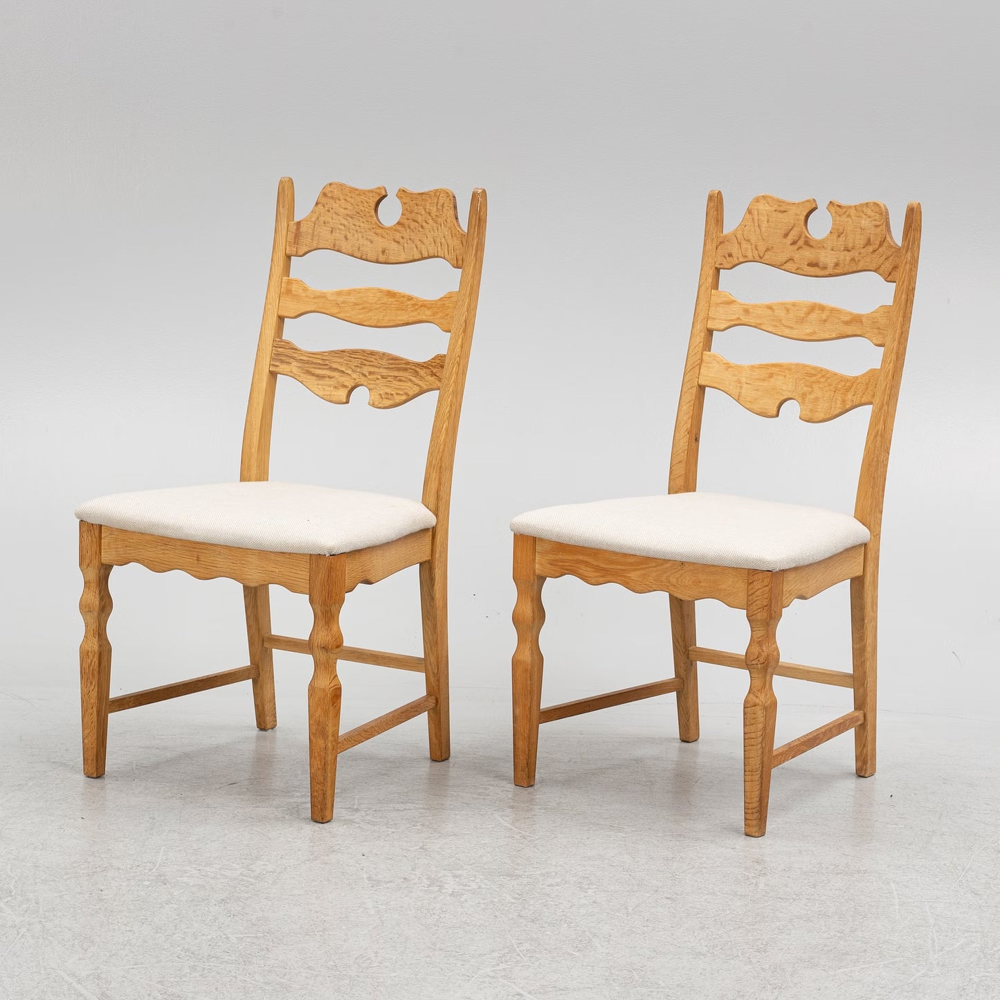 Henning Kjarnulf "Razorblade" 8 Oak dining chairs Denmark 1960