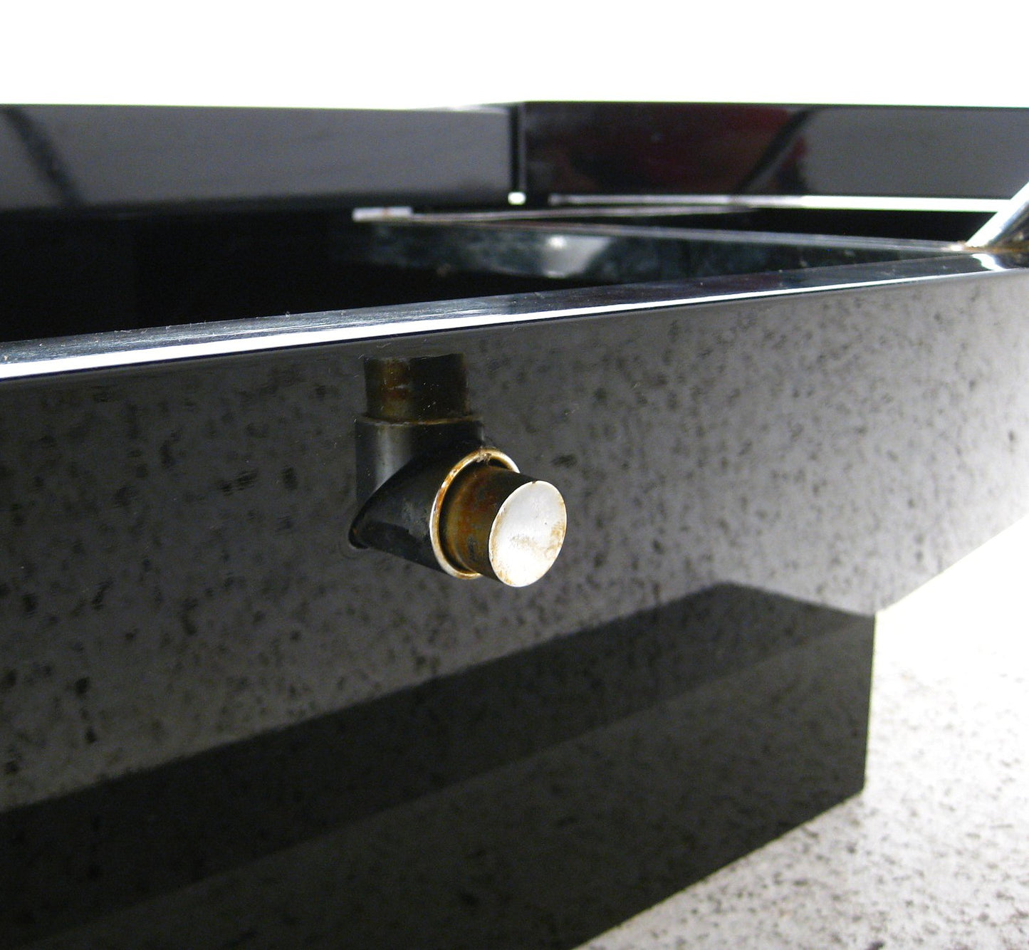 Maison Jansen Iconic table model "Petales" in Black Lacquer France 1970