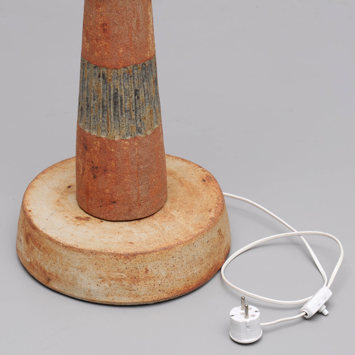 Bernard Rooke Totem floor lamp terracotta England 1960 Signed