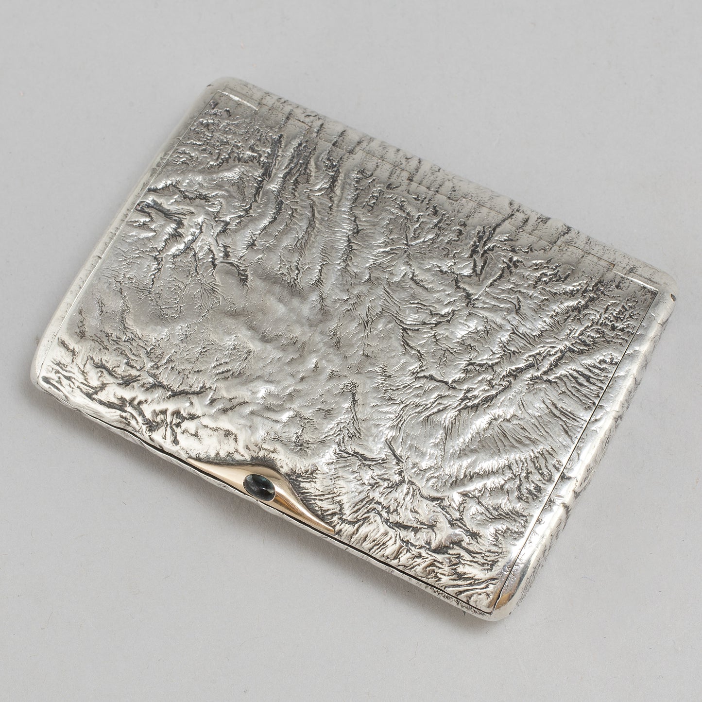 V. Gordon silver cigarette case St Petersburg Samordorok 1920. Signed