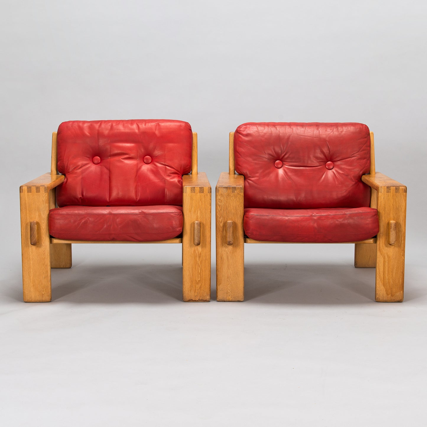 Esko Pajamies "Bonanza" Solid Oak Armchair in Original Red Leather Finland, 1970s