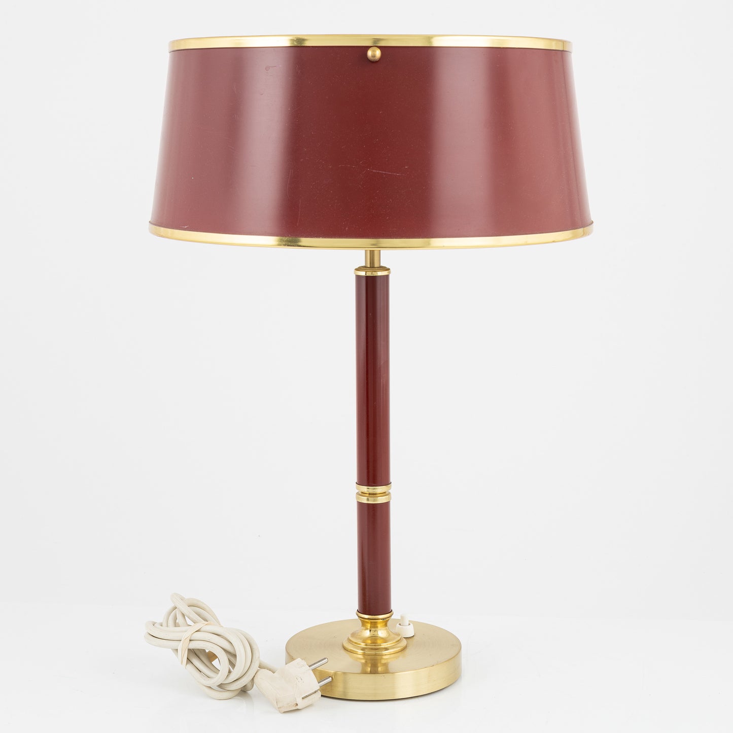 Borens table lamp Model 8423 red lacquer Sweden 1970