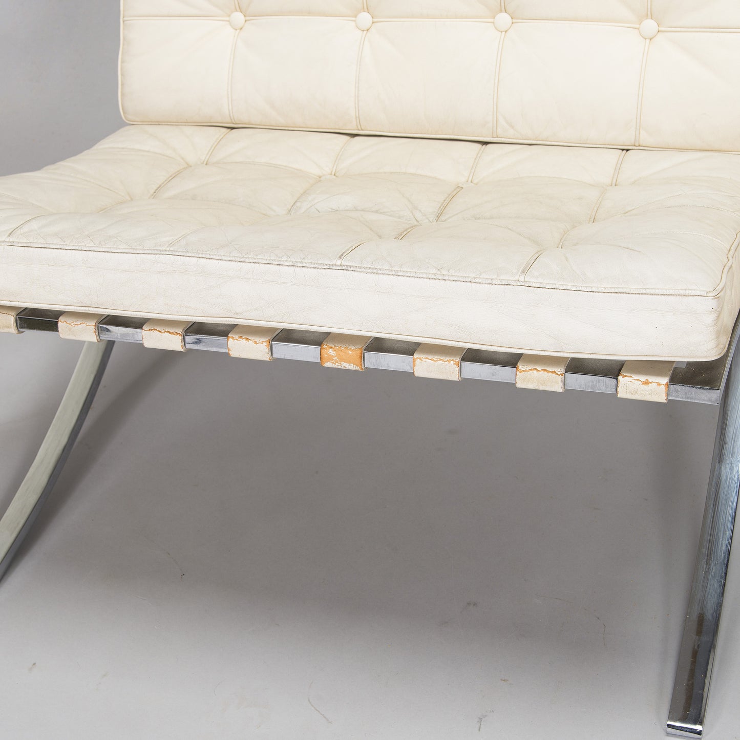 Ludwig Mies van der Rohe 'Barcelona' chair for Knoll made in USA 1965