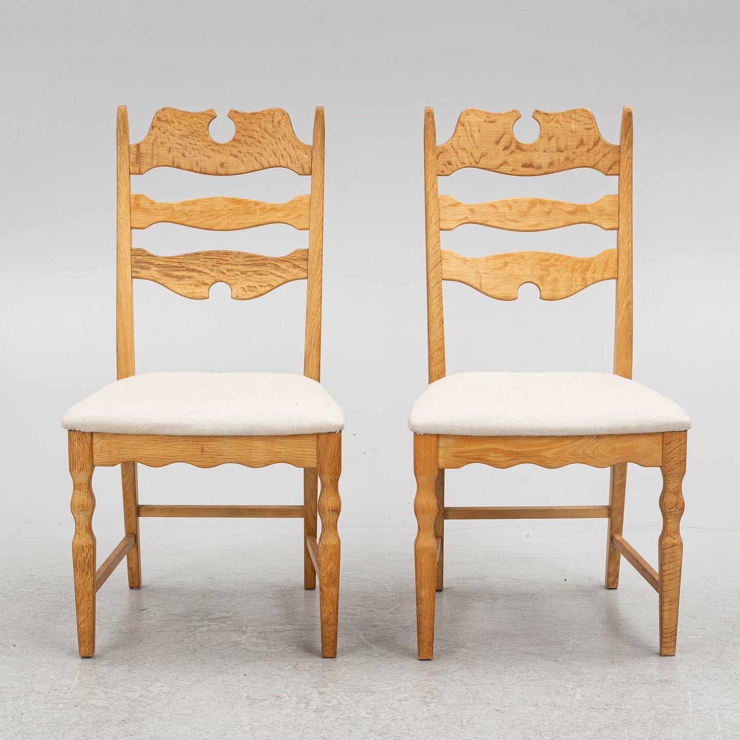 Henning Kjarnulf  "Razorblade" 8  Oak dining chairs Denmark 1960