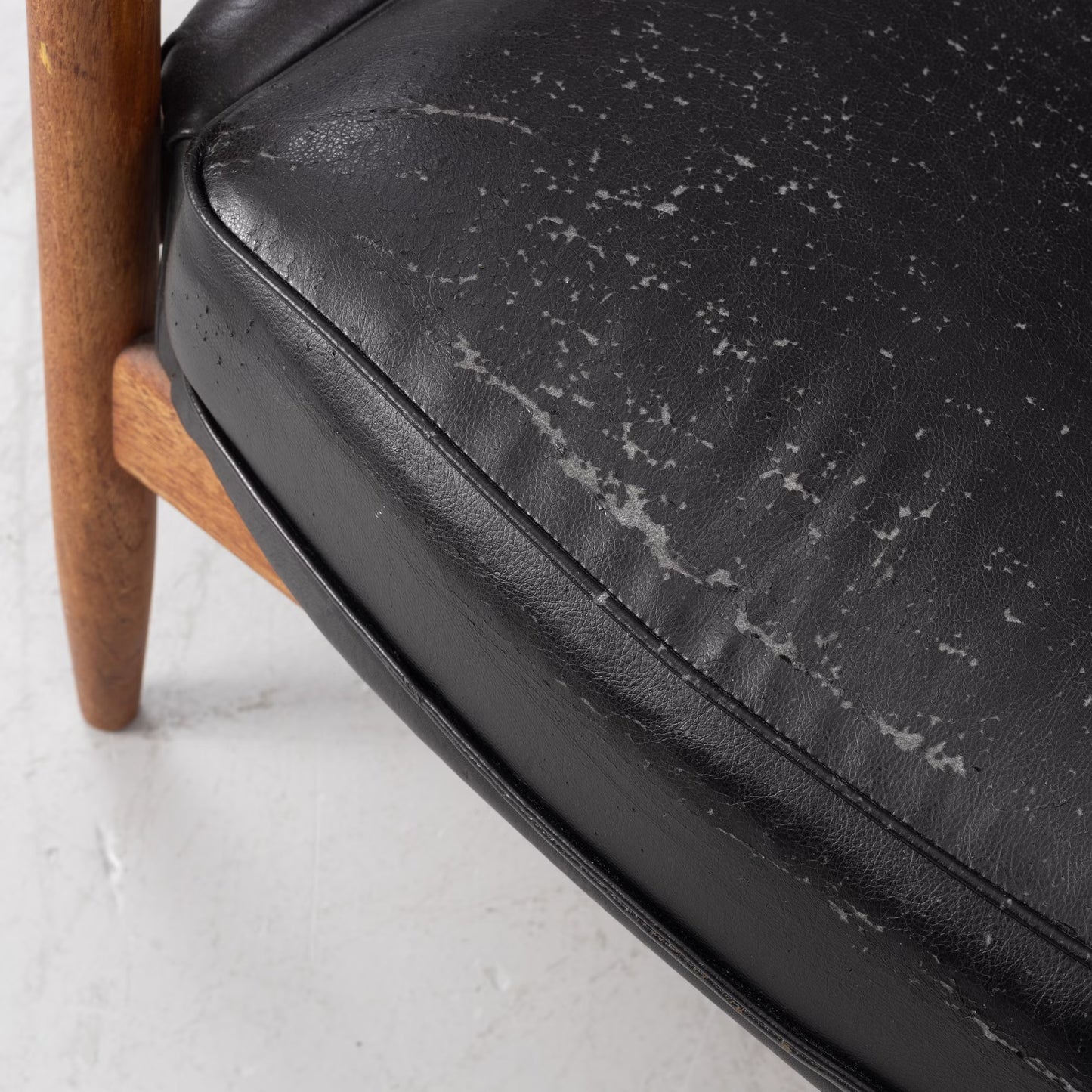 Ib Kofod Larsen, Easy Chair  "Seal"  made by OPE in Sweden 1960