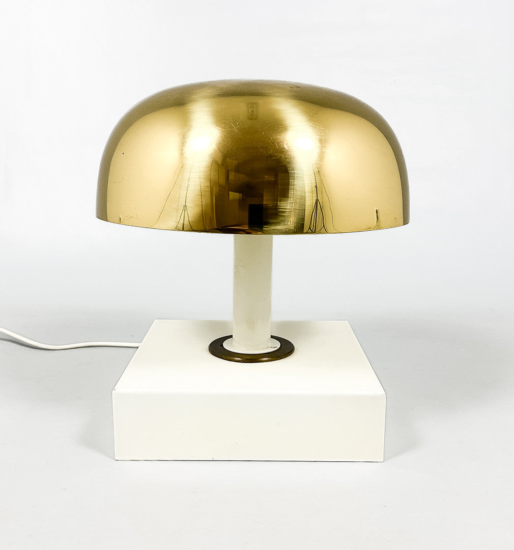HANS AGNE JAKOBSSON table lamp model  C 1603 Sweden 1960. Marqued